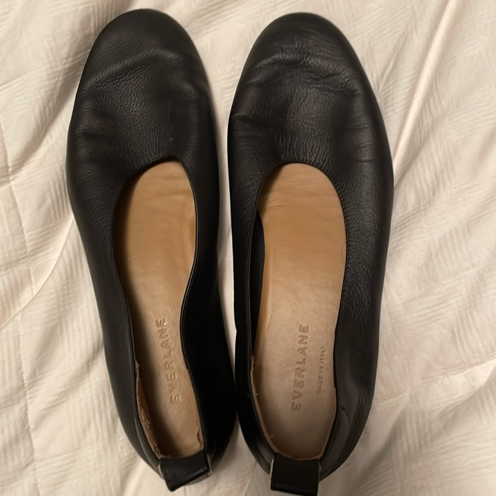 Women’s flats size 8.5